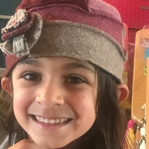 Meet your Posher, Mari